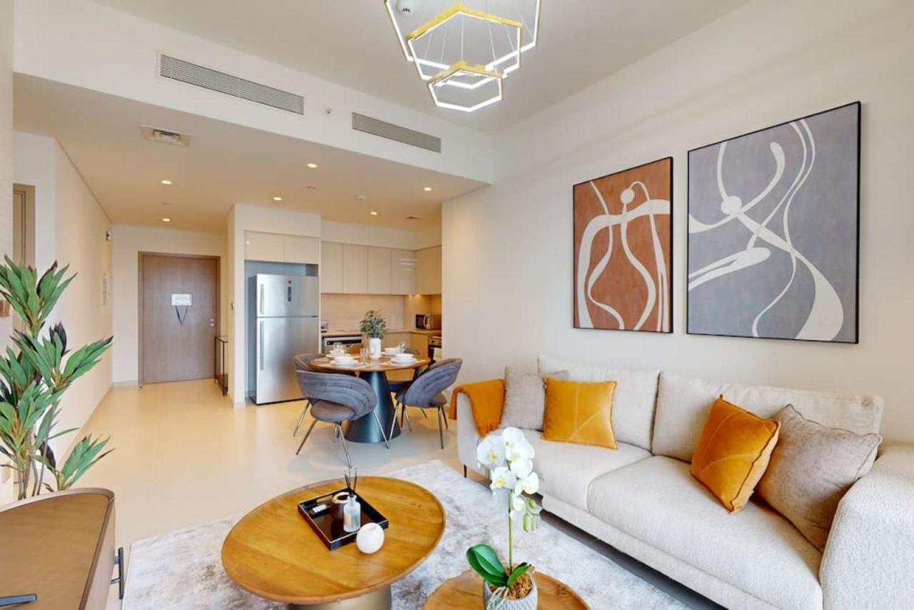 Burj Royale - Elegant Two Bedroom Apartment Dubai